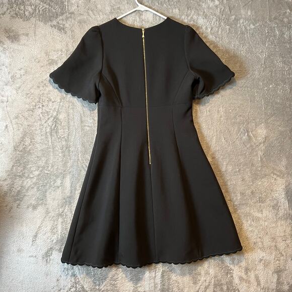 Kate Spade size 8 Black‎ Scallop Crepe Swing Dress LBD Timeless Classic Feminine - Picture 4 of 8
